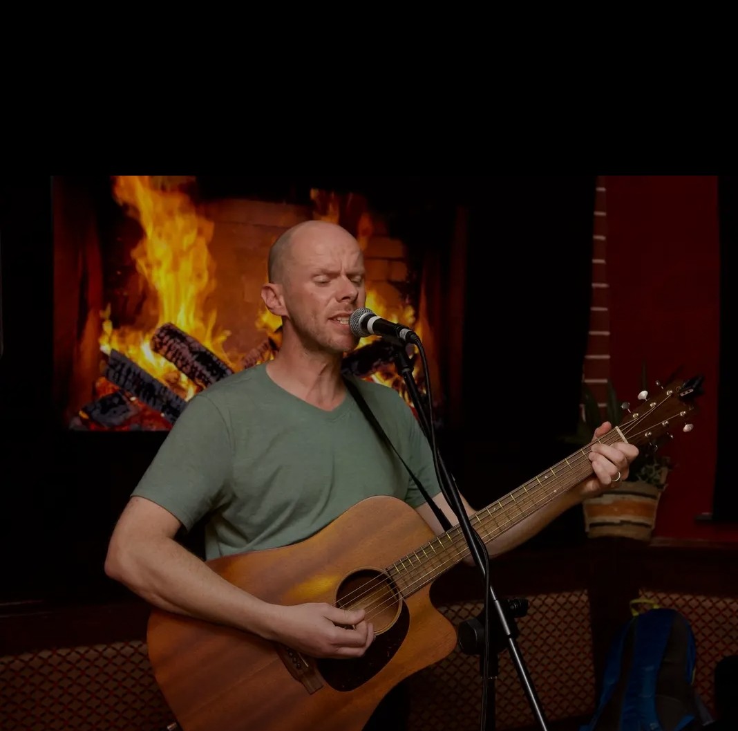 Dubh Lee gig